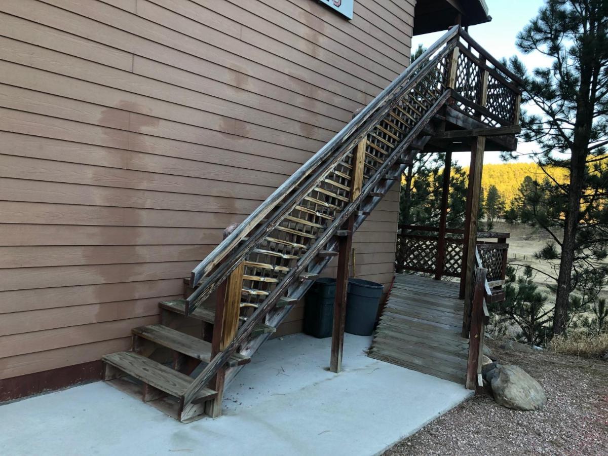 Black Hills Cabins At Quail'S Crossing Hill City Exterior photo